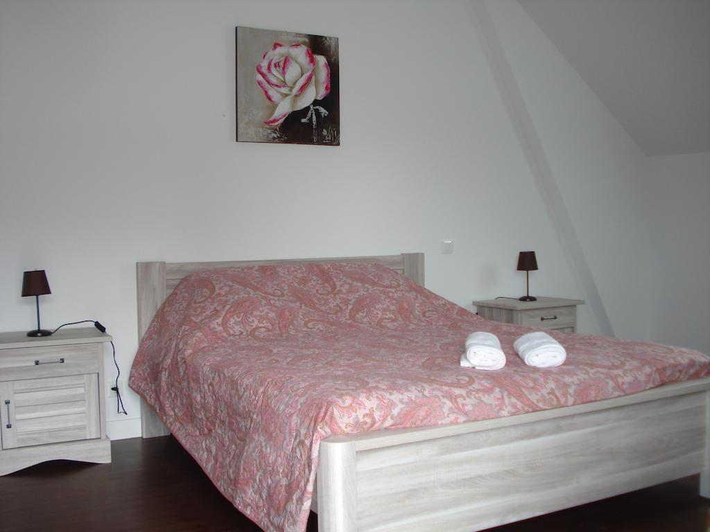 Domaine Du Pre Sale Bed & Breakfast Roz-sur-Couesnon Room photo