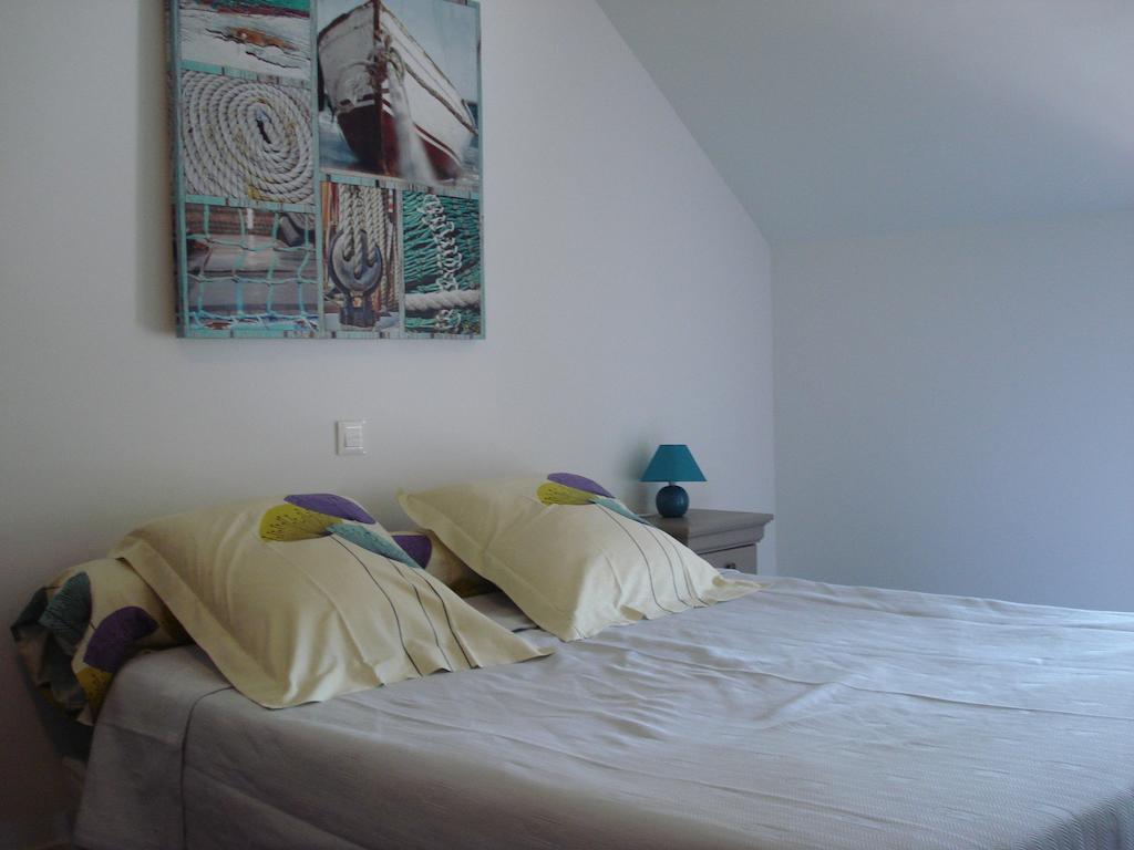 Domaine Du Pre Sale Bed & Breakfast Roz-sur-Couesnon Room photo